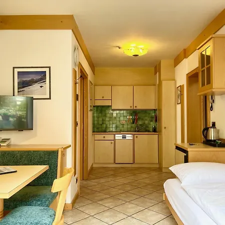 Lejlighedshotel Wellness Panorama - Check-in At Olympia 3*