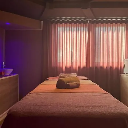 아파트호텔 Wellness Panorama - Check-in At Olympia 아라바