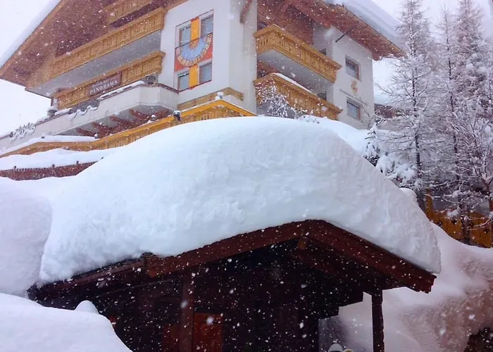 アパートホテル Wellness Panorama - Check-in At Olympia アラッバ